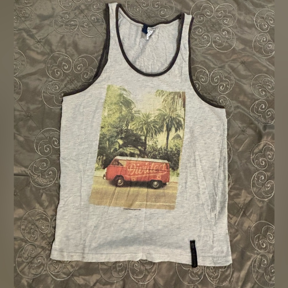 Divided woman’s muscle T shirt